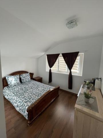 Studio Privee Vesoul -Wifi,Tv,Clim,Parking Gratuit Экстерьер фото
